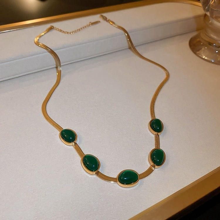 👑Queen’s Grace Green Pendant Necklace Set with Bracelet ✨💚